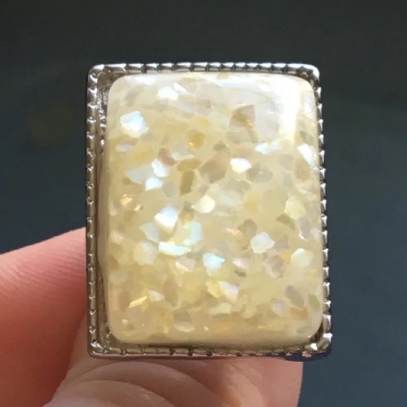 Vintage Jewelry - Vintage Estate Emerald Cabochon Genuine Natural Fire Agate Statement Ring